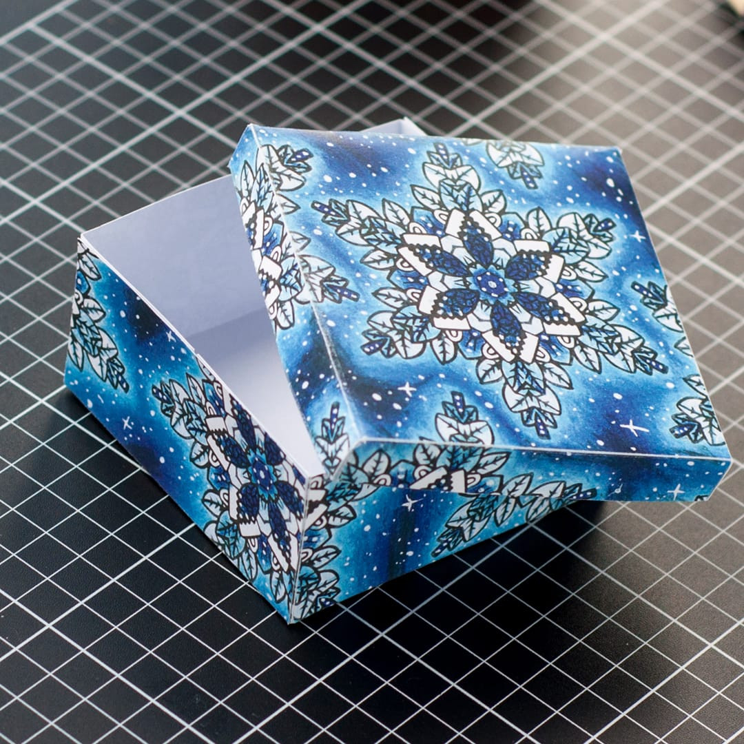 DIY Christmas Box
 How to Make a Christmas Gift Box