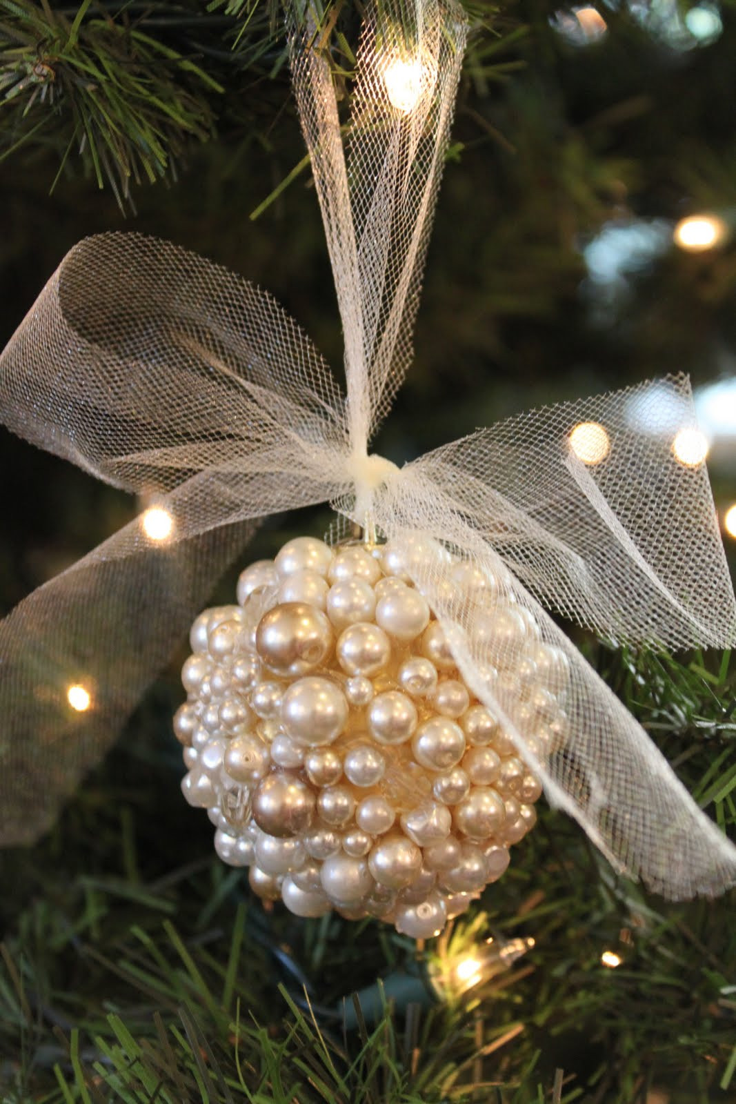 DIY Christmas Bulbs
 do it yourself divas DIY Pearl Ornament