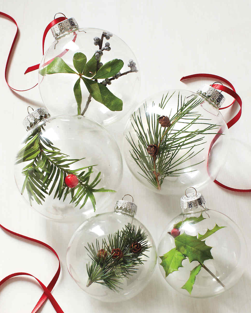 DIY Christmas Bulbs
 DIY Christmas Ornament Projects