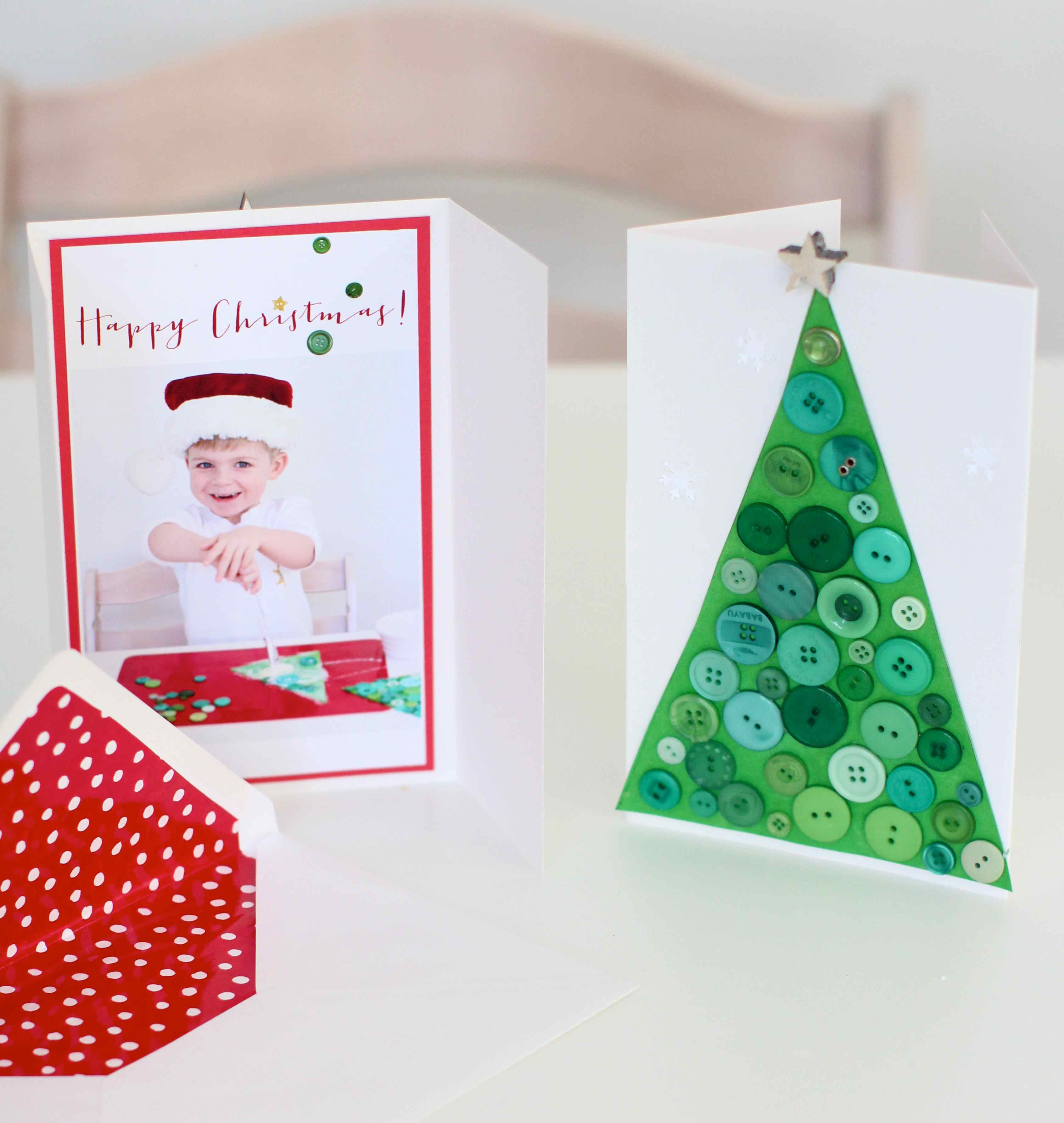 DIY Christmas Card
 Messy play DIY Button Christmas Cards