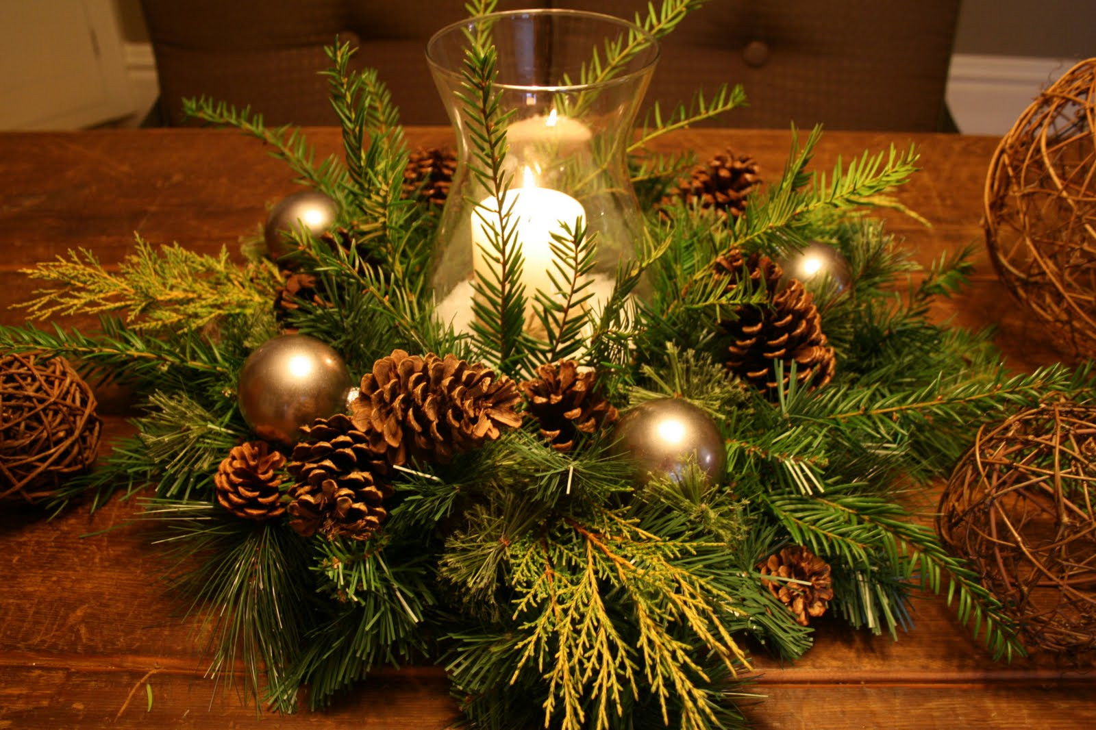 DIY Christmas Centerpiece
 23 Christmas Centerpiece Ideas That Will Raise Everybody’s