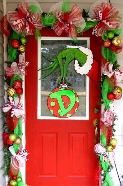 DIY Christmas Door Decoration
 50 Christmas Door Decoration Ideas Pink Lover