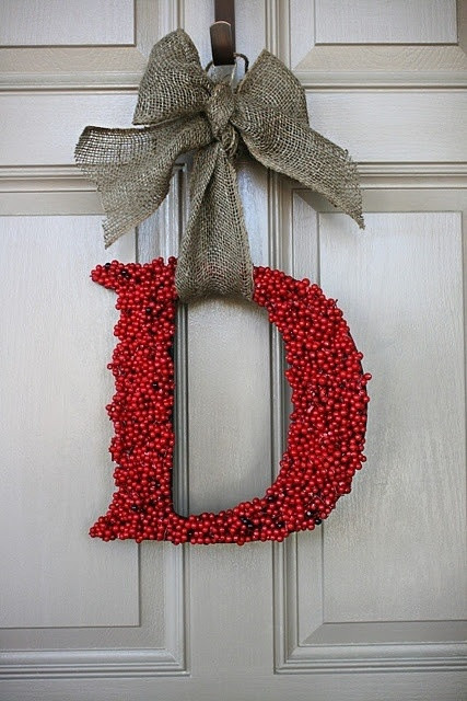 DIY Christmas Door Decorations
 DIY Glued Letter Door Decoration Christmas