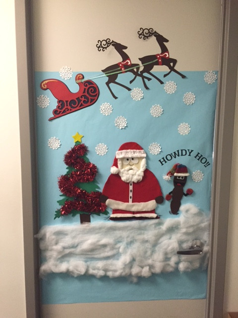DIY Christmas Door Decorations
 DIY Door Decoration For Christmas Cathy