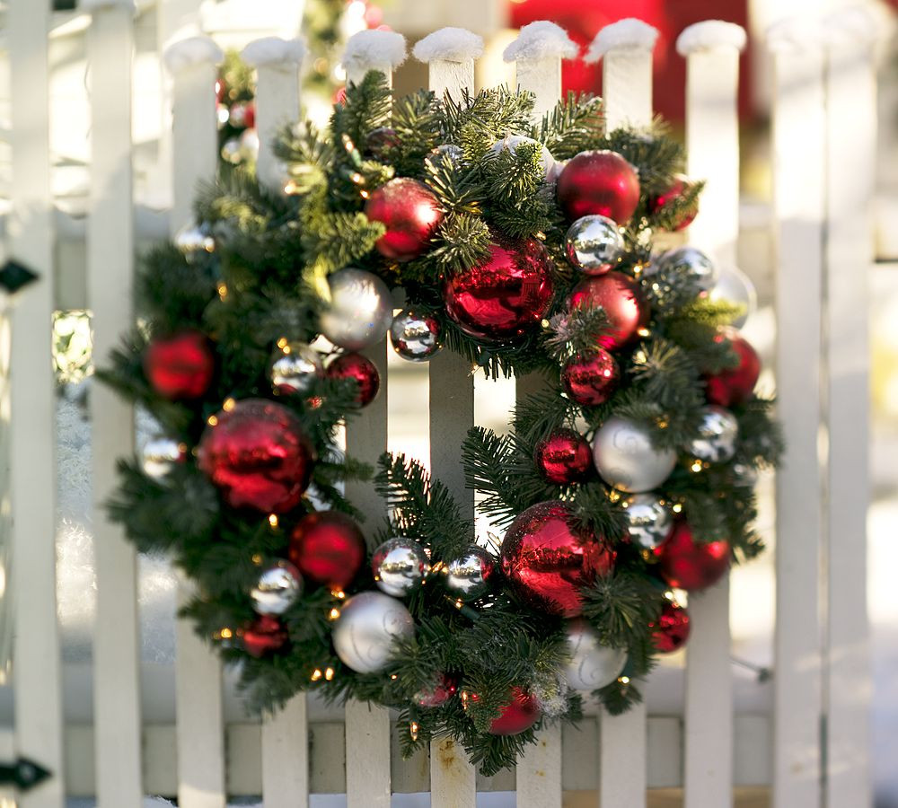 DIY Christmas Garland Ideas
 Bon Marché DIY Holiday Wreaths