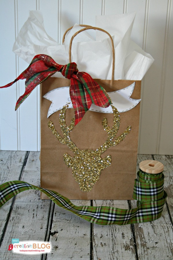 DIY Christmas Gift Bag
 DIY Holiday Gift Bags