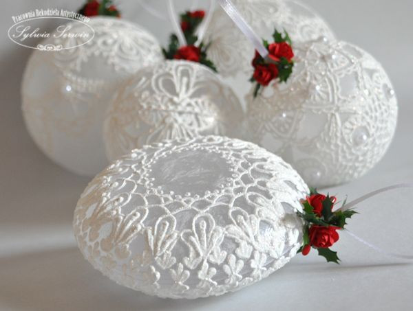 DIY Christmas Lace
 DIY Lace and or painted lace look on ornaments