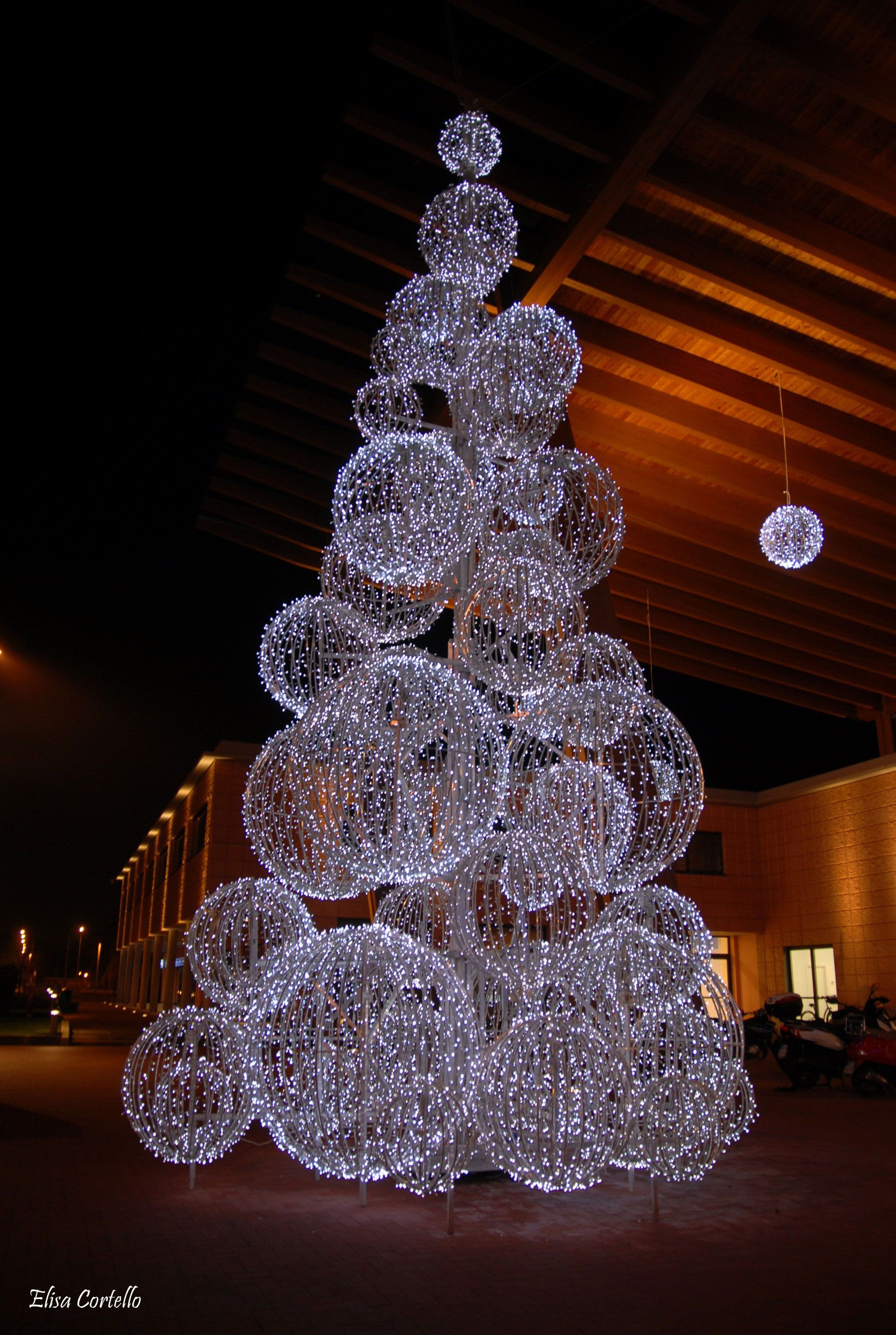 DIY Christmas Lighting
 Christmas light balls shaped into a Christmastree
