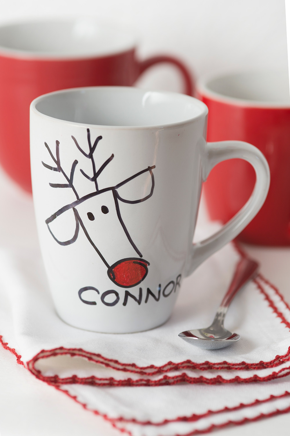 DIY Christmas Mug
 Christmas Sharpie mug