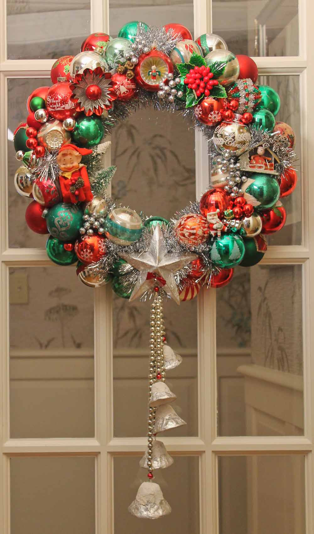 DIY Christmas Ornament Wreath
 100 photos of DIY Christmas ornament wreaths Upload