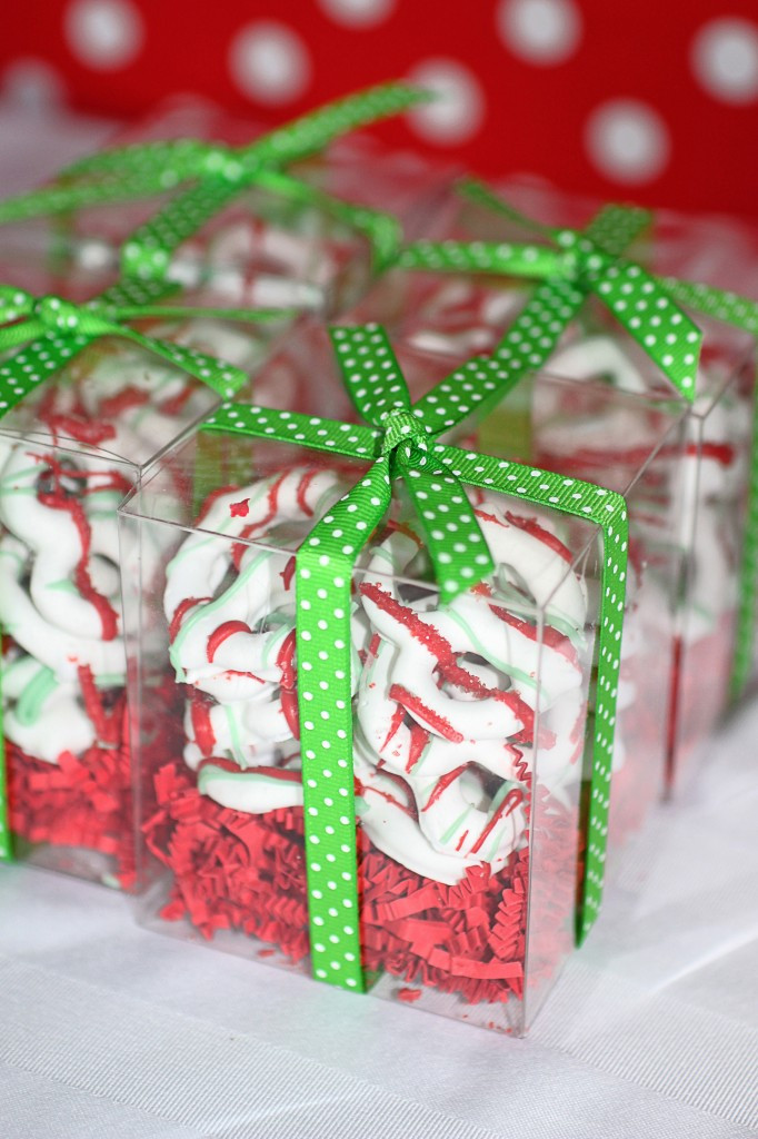 DIY Christmas Party Favors
 Sweetly Feature Gingerbread Man Christmas Party