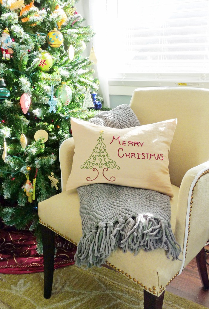 DIY Christmas Pillows
 Our Lake Life Embroidered Christmas Pillow Tutorial Our