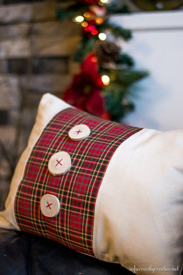 DIY Christmas Pillows
 Tartan Plaid Pillow with Wood Slice Button Embellishments