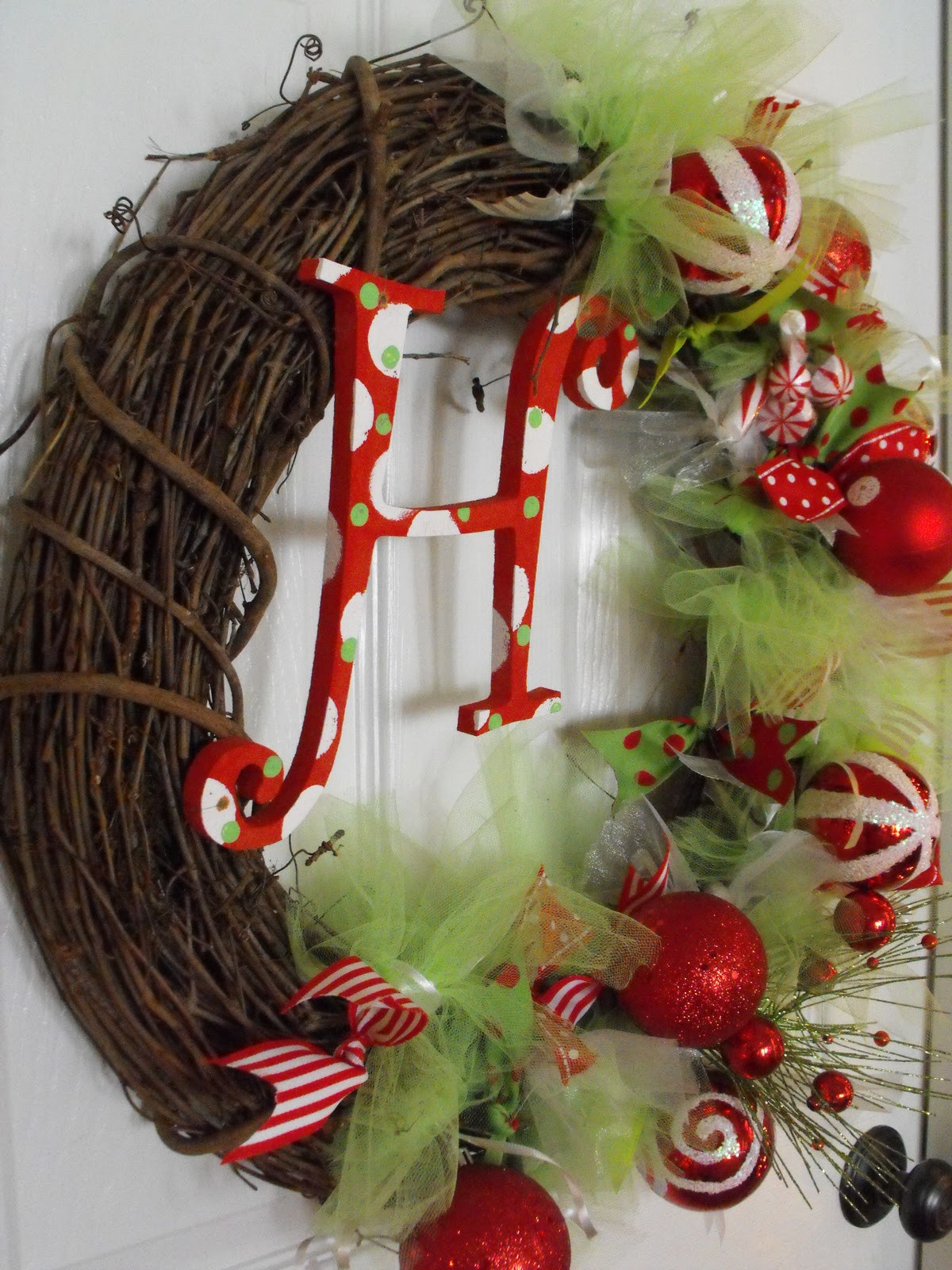 DIY Christmas Reef
 Susie Harris DIY Christmas Wreath