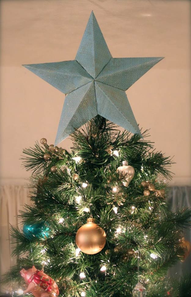 DIY Christmas Star Tree Topper
 15 DIY Christmas Tree Topper Ideas For This Holiday Season