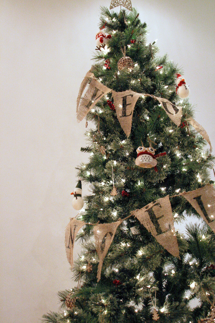 DIY Christmas Tree Garland
 My Little Secrets DIY Series Burlap Bunting Garland