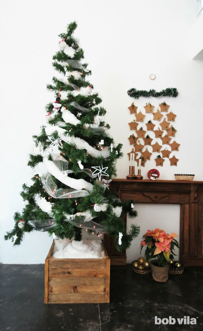 DIY Christmas Tree Stand
 Make a DIY Christmas Tree Stand with This Easy Tutorial