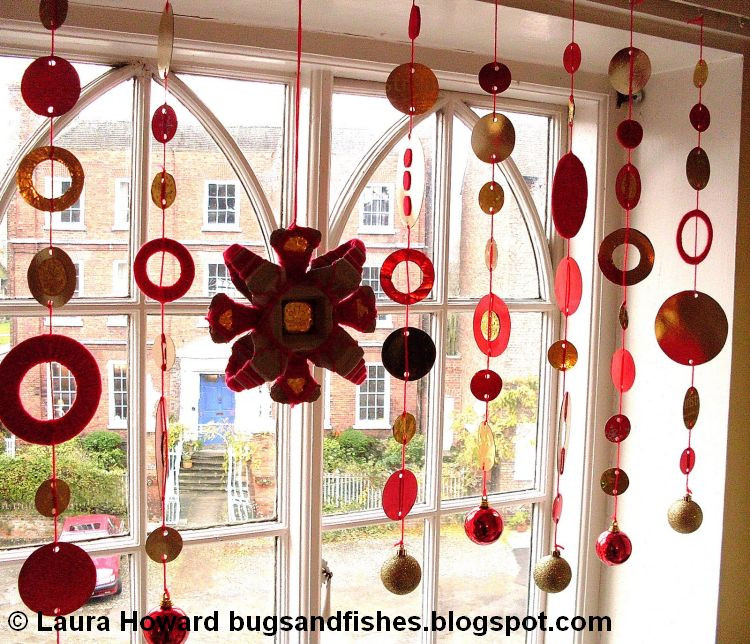 DIY Christmas Window Decorations
 Bugs and Fishes by Lupin Christmas Bling
