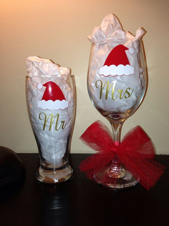 DIY Christmas Wine Glasses
 25 Best Ideas about Christmas Wine Glasses on Pinterest