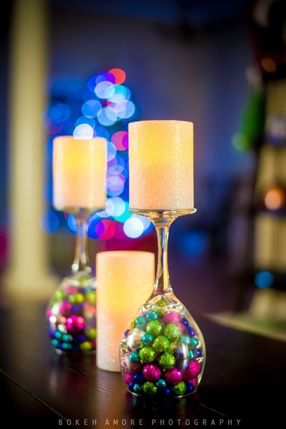 DIY Christmas Wine Glasses
 60 of the BEST DIY Christmas Decorations Kitchen Fun
