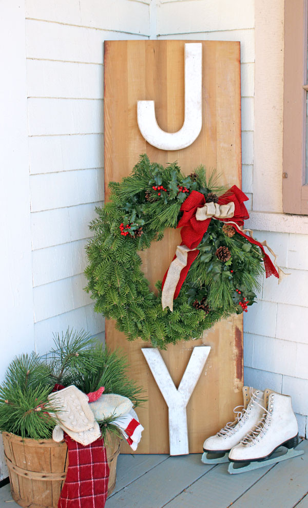 DIY Christmas Yard Decorations
 Outdoor Christmas Sign Ideas