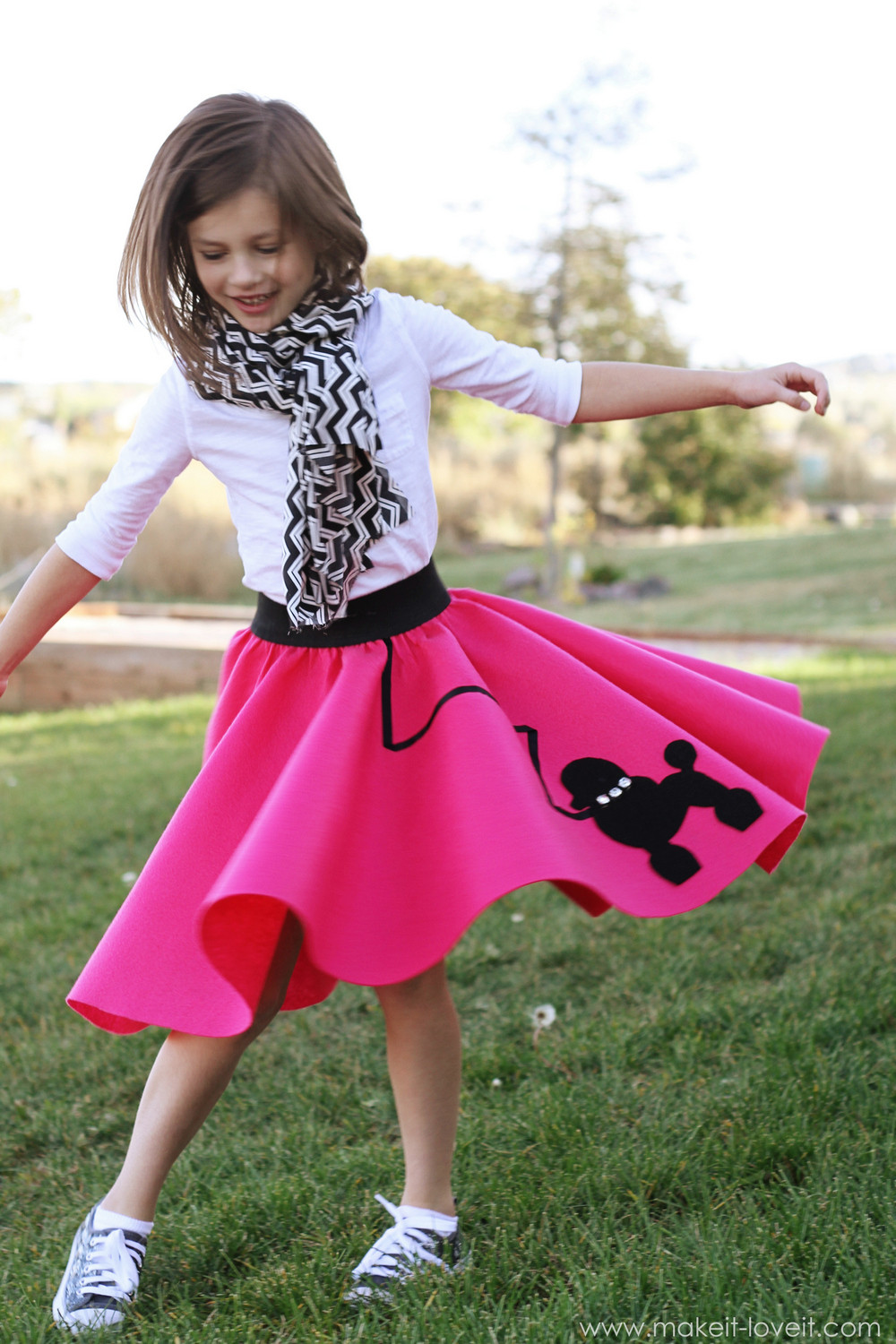 DIY Costume For Girls
 Halloween Costume Ideas Very Low Sew POODLE SKIRT