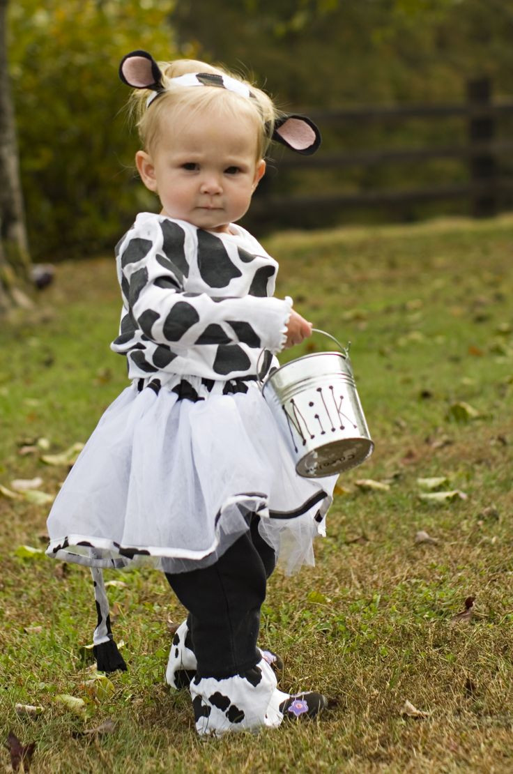 DIY Cow Costume
 17 Best ideas about Cow Costumes on Pinterest