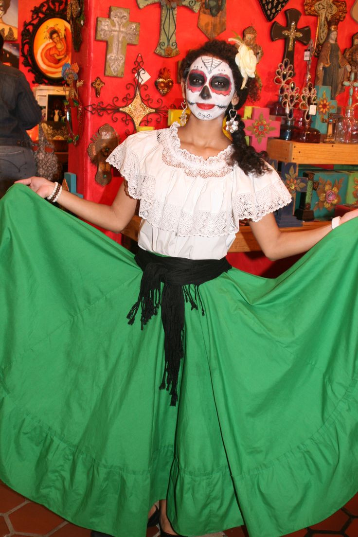 DIY Day Of The Dead Costume
 25 best Day of dead costume ideas on Pinterest