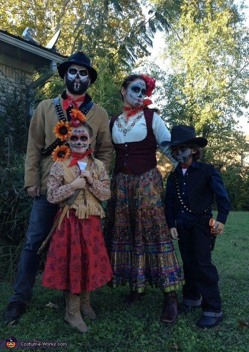 DIY Day Of The Dead Costume
 Day of the Dead Family Costume