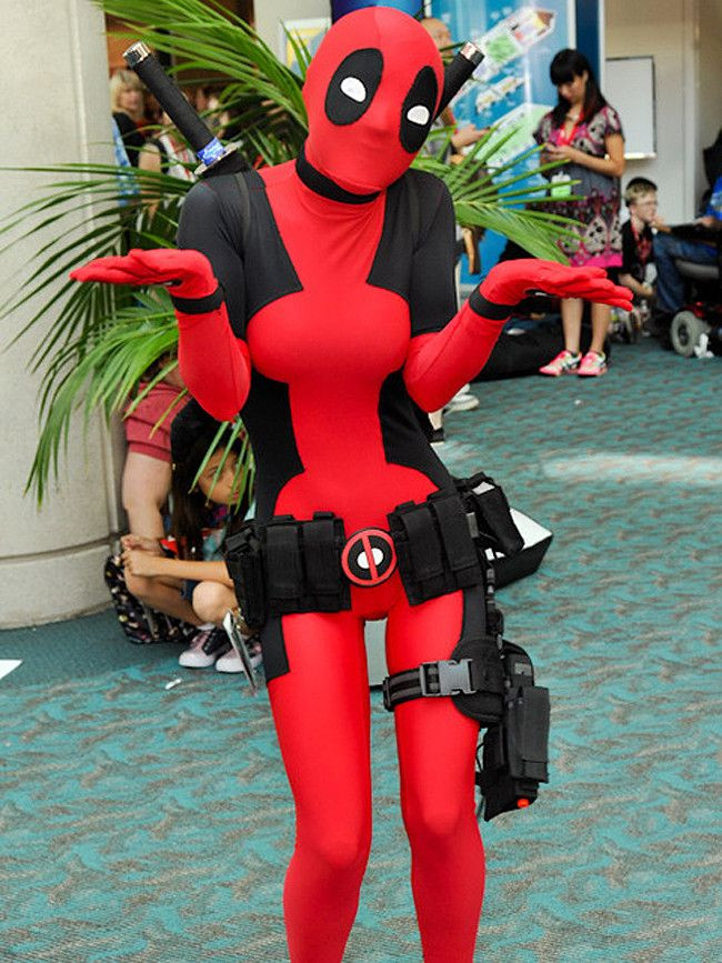 DIY Deadpool Costume
 Lady Deadpool cosplay ics