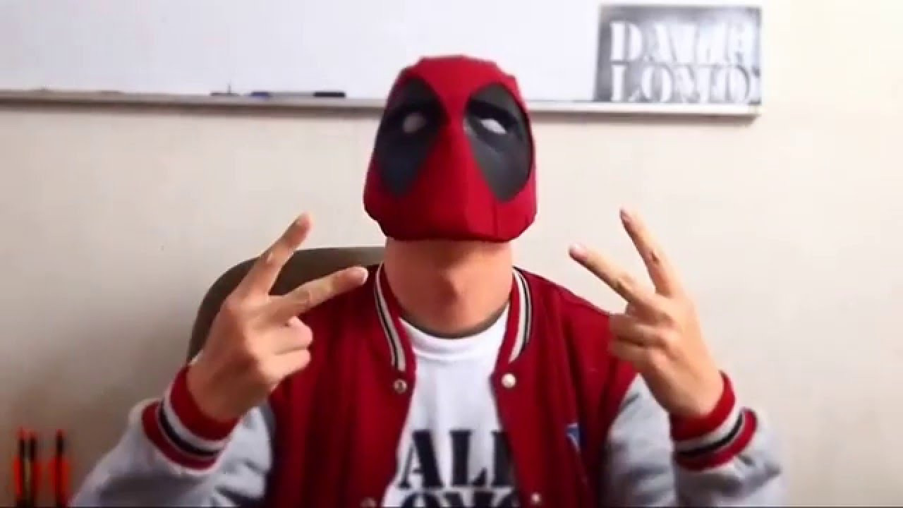 DIY Deadpool Costume
 Timelapse Making Deadpool Mask DIY Cosplay