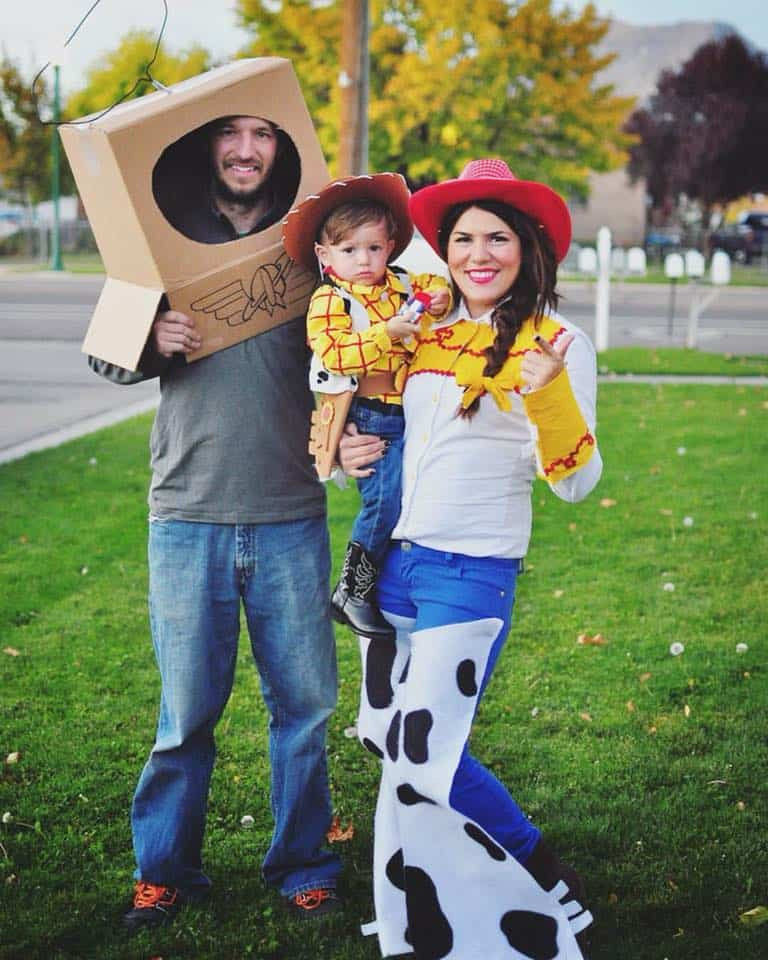 DIY Family Halloween Costumes
 100 Super Creative DIY Family Halloween Costumes To Try