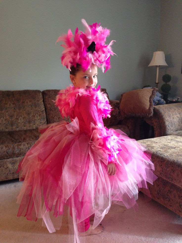 DIY Flamingo Costume
 Best 25 Flamingo costume ideas on Pinterest