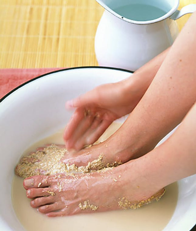 DIY Foot Mask
 The Ultimate DIY Beauty Gift Guide