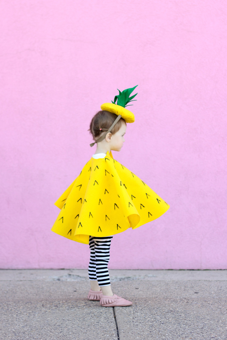 DIY Fruit Costumes
 No Sew Pineapple Halloween Costume