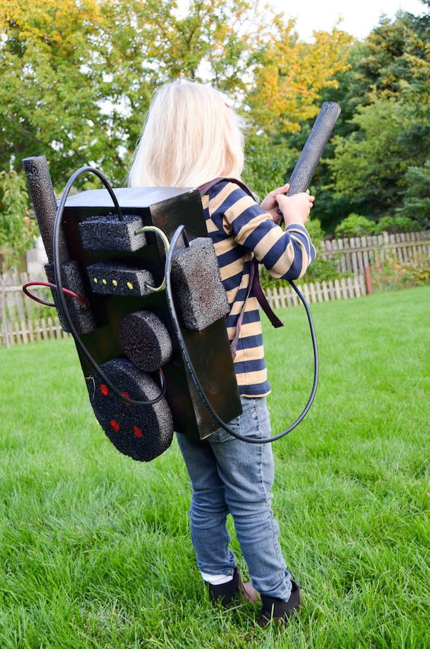 DIY Ghostbusters Costume
 How To Ghostbusters Inspired DIY Proton Pack