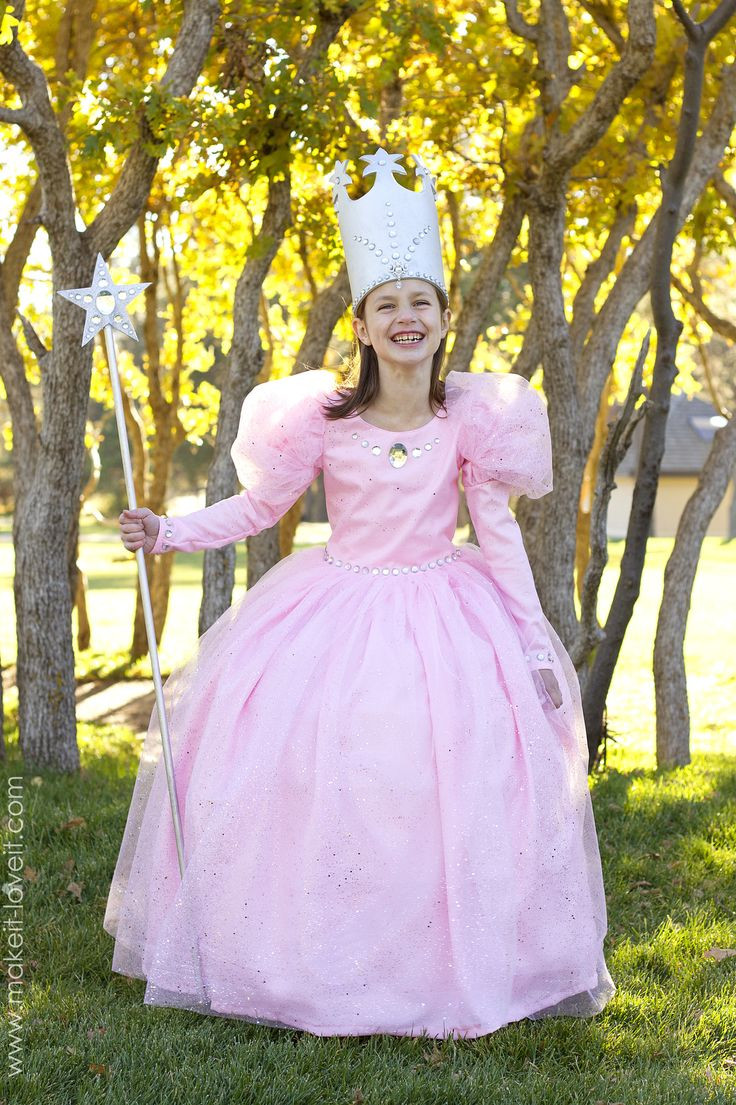 DIY Glinda Costume
 Best 25 Glinda costume ideas on Pinterest