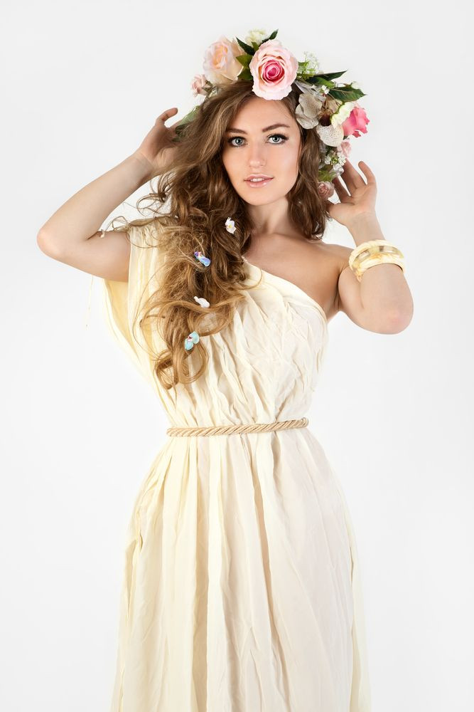 DIY Greek Goddess Costume
 YOUR INNER GODDESS FIVE GREEK GODDESSES TO CHANNEL