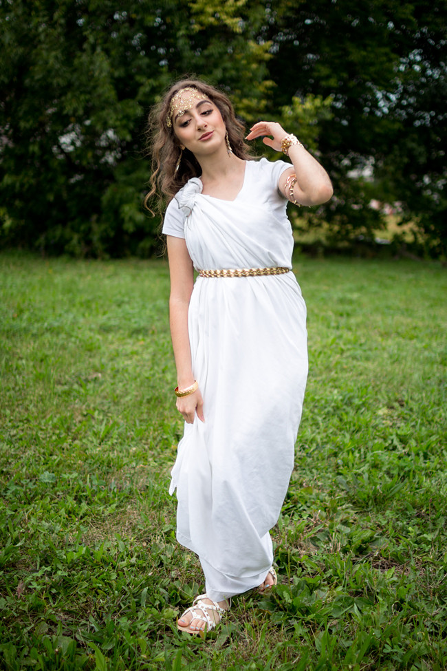DIY Greek Goddess Costume
 Absolutely Aya by Aya Sellami DIY Greek Goddess Costume