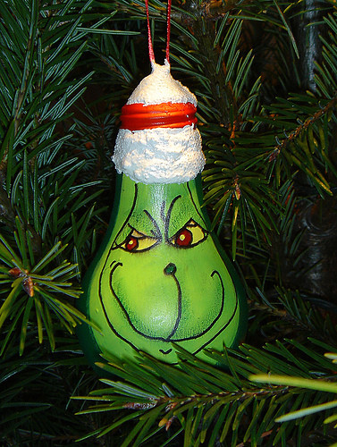 DIY Grinch Christmas Decorations
 DIY Grinch Light Bulbs s and for