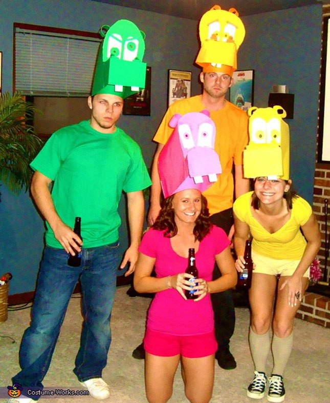 DIY Group Costume
 24 Cheap and Easy DIY Group Costumes for Halloween