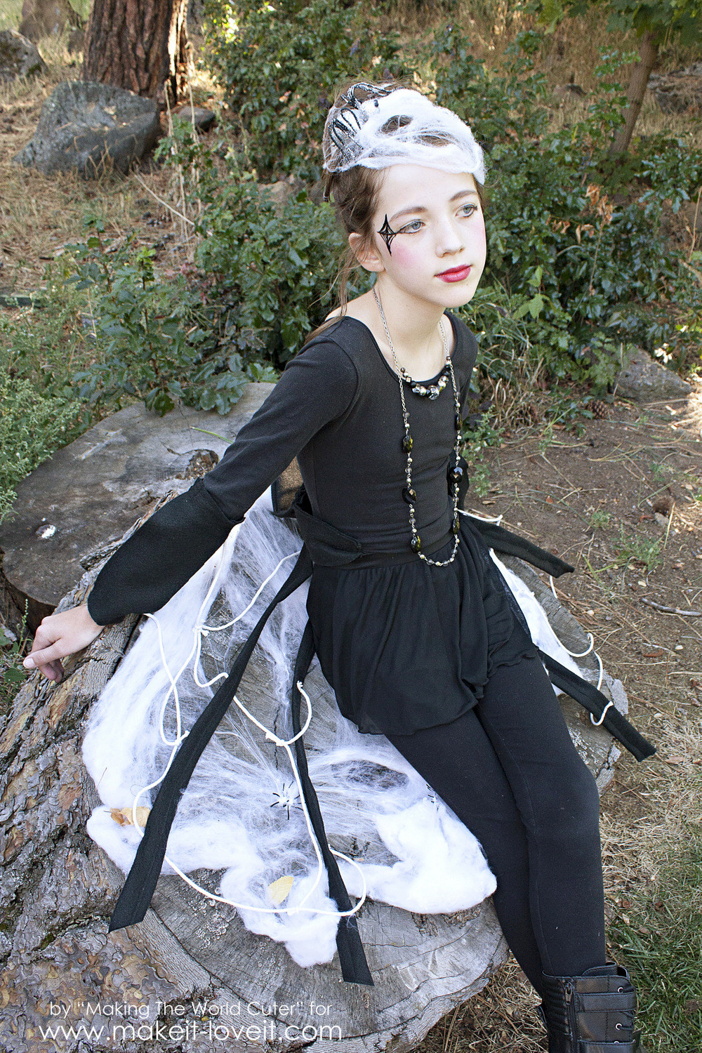 DIY Halloween Costumes For Tweens
 DIY Spider Costume for Tweens Teens or any age really