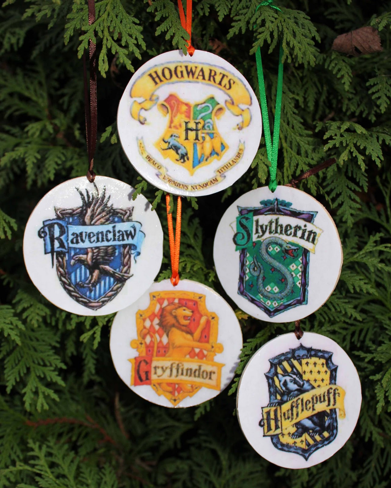 DIY Harry Potter Christmas Ornaments
 The Roots of Design Harry Potter