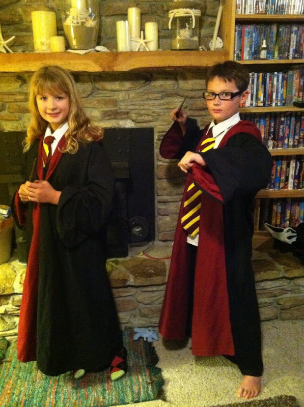 DIY Harry Potter Costumes
 The Secret Stitch Club DIY Harry Potter & Hermione