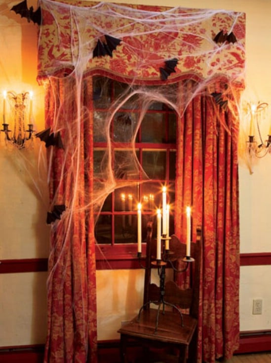 Diy Indoor Halloween Decorations
 40 Easy to Make DIY Halloween Decor Ideas Page 3 of 4