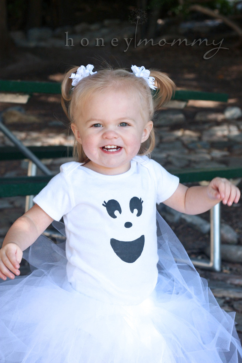 DIY Infant Costume
 Honey Mommy DIY Easy Ghost Costumes