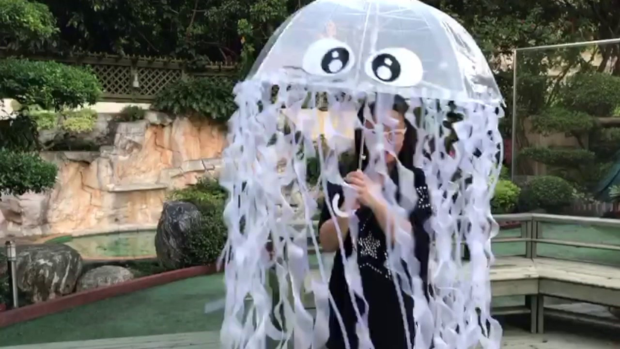 DIY Jellyfish Costume
 [DIY] LED Jellyfish costume