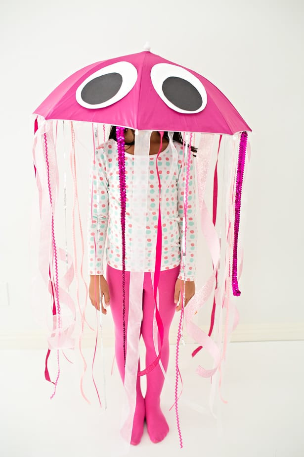DIY Jellyfish Costume
 EASY DIY JELLYFISH HALLOWEEN COSTUME FOR KIDS