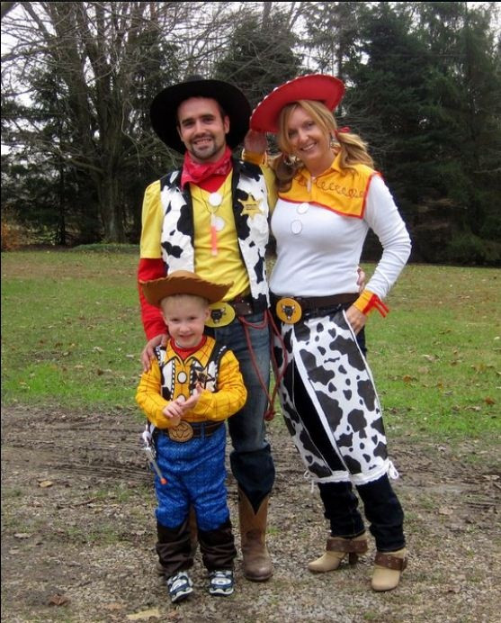 DIY Jessie Costume
 DIY Woody and Jessie costumes for adults & kids