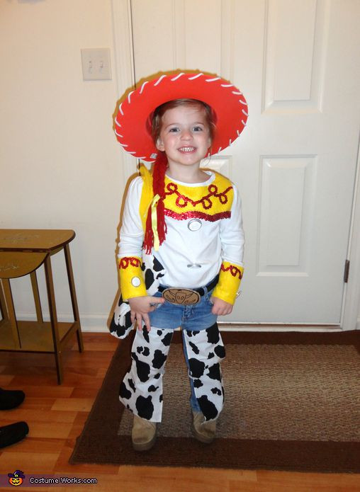 DIY Jessie Costume
 Best 25 Cowgirl halloween costume ideas on Pinterest